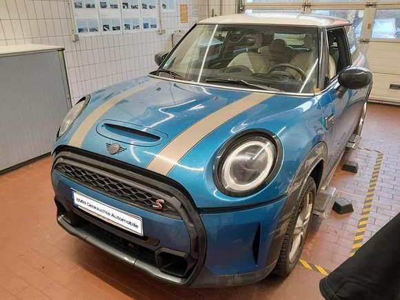 Náhled zpředu zleva