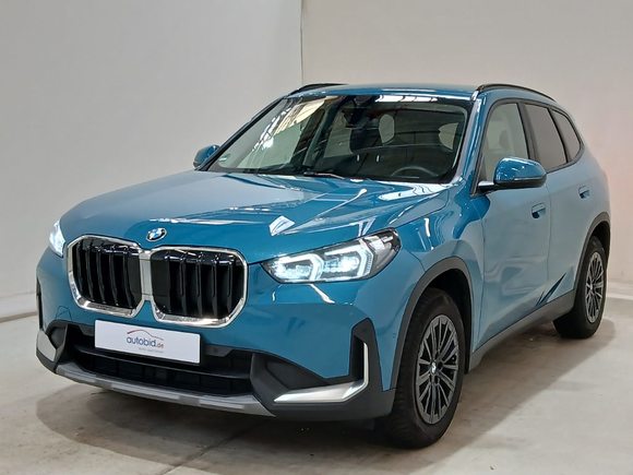 Pogled sprijeda lijevo