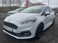 Вид спереди слева