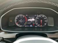 Вид на приборную панель