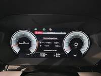 Pohled na přístrojovou desku