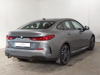 Aanzicht achter rechts