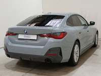 Aanzicht achter rechts