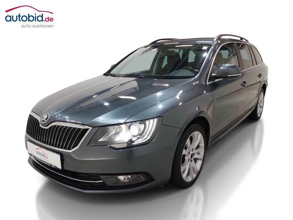 Vue de l’avant gauche