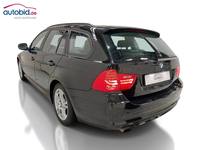 Vue de l’arrière gauche