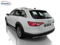 Vue de l’arrière gauche