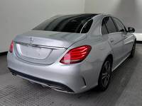 Aanzicht achter rechts