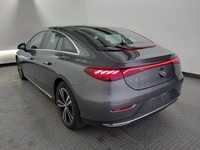 Вид сзади слева