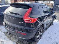 Náhľad zozadu sprava