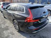 Vaade tagant vasakult