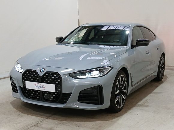 Pogled od napred levo