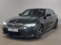 Skats no kreisās puses priekšā