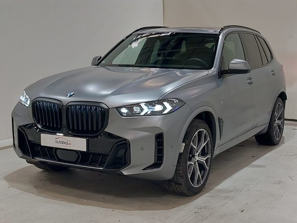 Pogled od napred levo