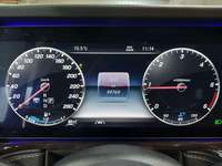 Pohled na přístrojovou desku