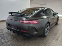 Pogled od pozadi desno