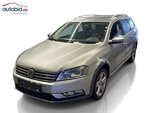 Skats no kreisās puses priekšā