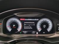 Pohled na přístrojovou desku