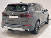 Pogled od pozadi desno