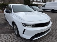 Pogled desno spredaj