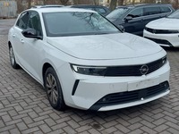 Pogled desno spredaj