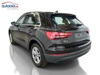 Vue de l’arrière gauche