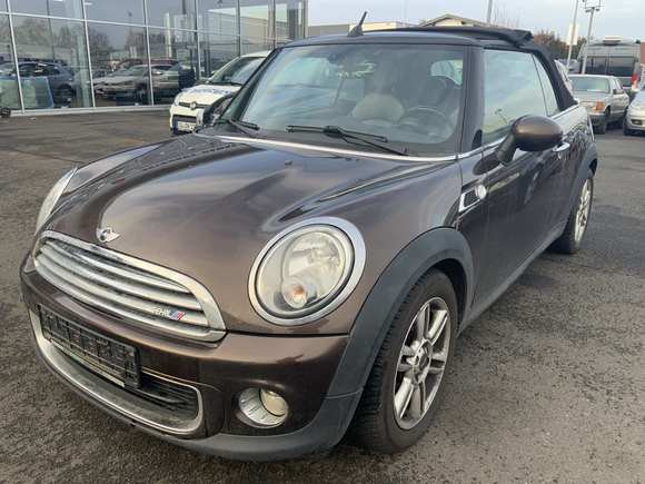 Pogled od napred levo