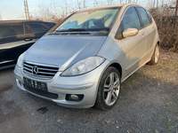 Pogled od napred levo