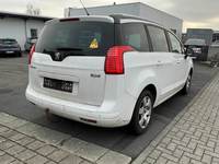 Pogled od pozadi desno