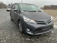 Pogled od napred  desno