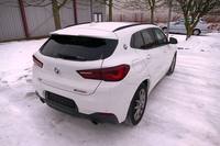 Pogled od pozadi desno