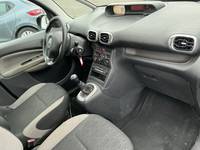 Вид на салон