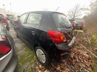 Pogled od pozadi desno