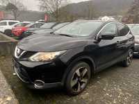 Pogled od napred levo