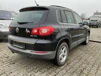 Pogled od pozadi desno