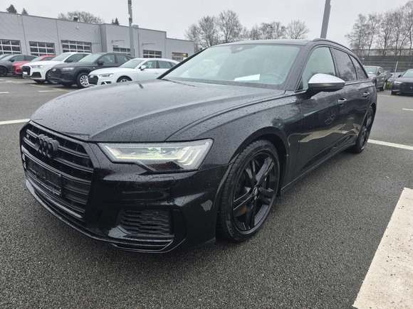 Pogled od napred levo