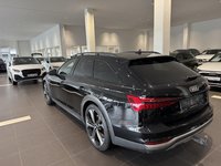 Вид сзади слева