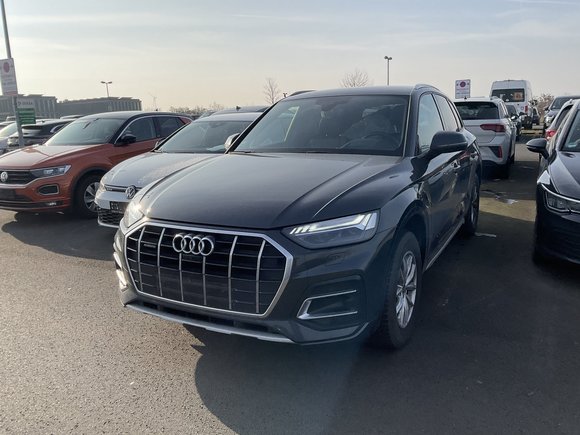 Pogled od napred levo