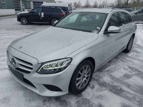 Pogled od napred levo