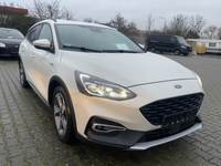 Pogled desno spredaj