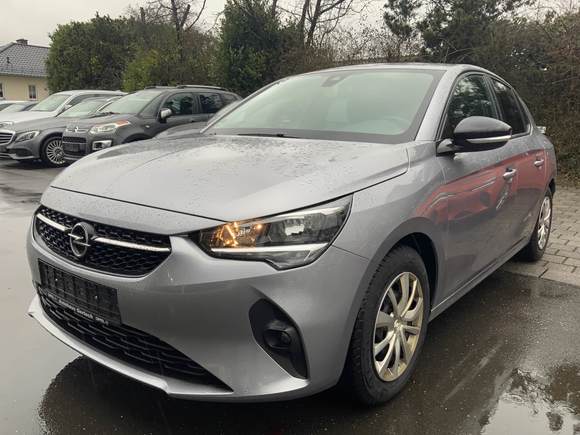 Вид спереди слева