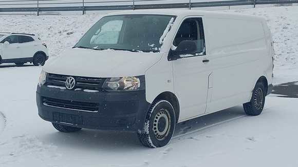 Pogled sprijeda lijevo