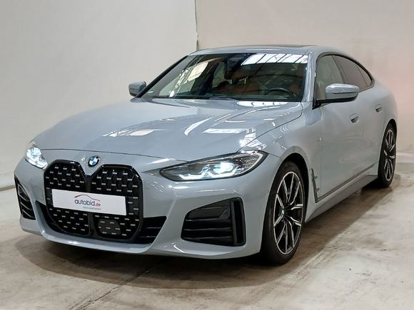 Pogled od napred levo