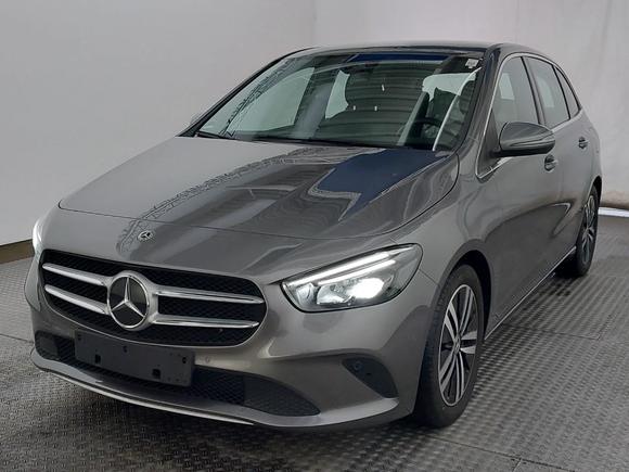 Náhled zpředu zleva