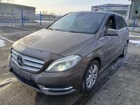 Mercedes-Benz B 200 DCT