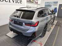 Pogled od pozadi desno