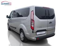 Vaade tagant vasakult