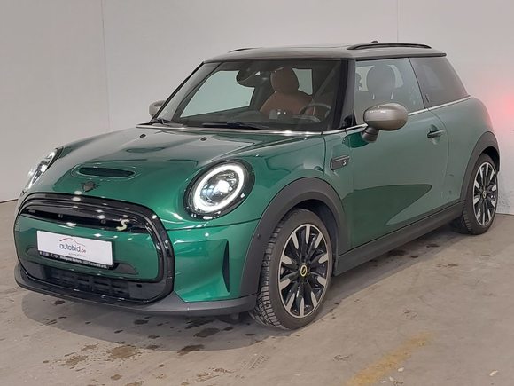 Вид спереди слева