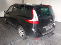 Вид сзади слева