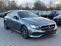 Pogled desno spredaj