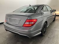 Aanzicht achter rechts